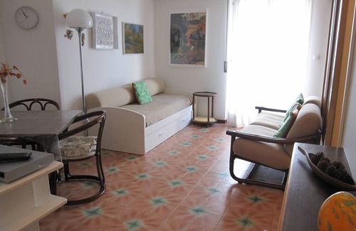 Grado Pineta Apartment | Wonderful Seaview Flat for 4 Guests - Beahost