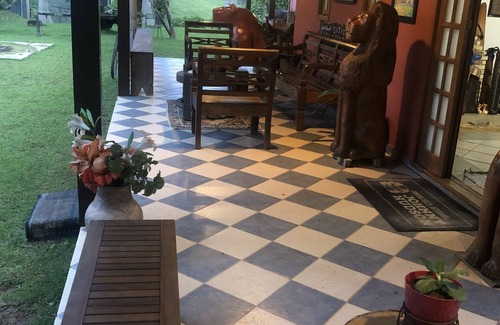 Salesopolis House | Wonderful site in front of the dam, pool, barbecue.