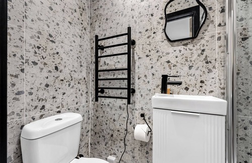 Livesey Apartment | Wonderful studio in London with WiFi and fitness center access