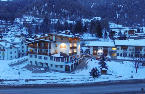 Cogolo Hotel | Wonderful Suite "Edelweiss" in Residence in Peio