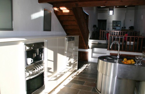 Archipolis House | Wonderful traditional single-room