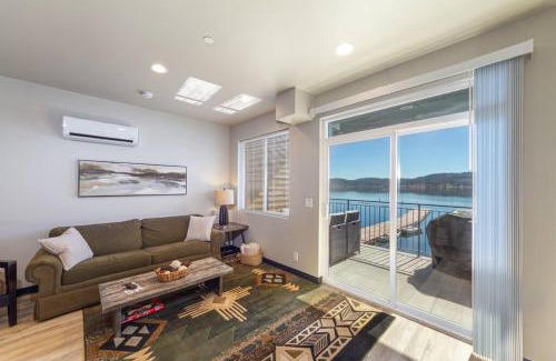 Valley House | Wonderful Triplex Unit With Spectacular Lake View!