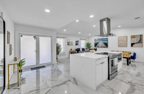 Tropic Palms House | Wonderful Tropical Pool House In Delray Near Ocean