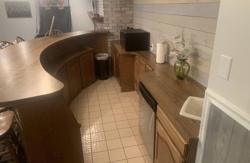 Bountiful Apartment | Wonderful Updated Remodel! Walkout Basement High in Bountiful Mountains!
