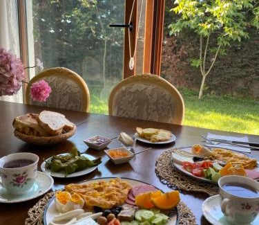 Arnavutkoy House | Wonderful Villa Airport 5 minutes