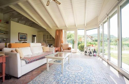 Palt Villa | Wonderful Villa among the Vineyards