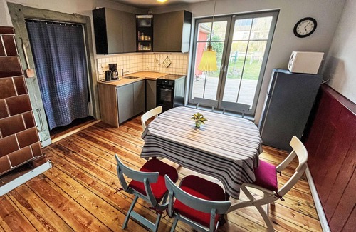 Leopoldshagen House | Wonderful villa for 5 people with TV, terrace, pets allowed and parking