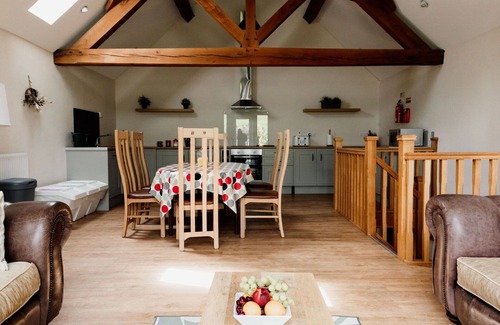 Devils Bridge House | Wonderful villa for 19 guests with WIFI, hot tub, pets allowed and parking