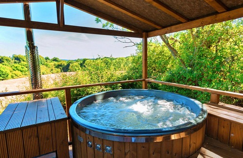 Chiddingstone Hoath House | Wonderful villa for 4 people with WIFI and parking