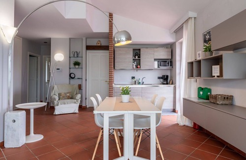 Barolo House | Wonderful villa for 4 guests with WIFI, TV, terrace, panoramic view and parking