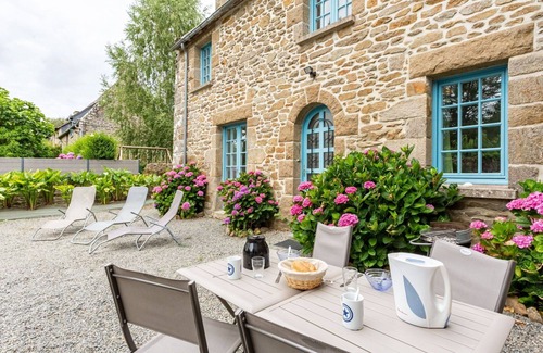 Cancale Villa | Wonderful villa for 5 guests with WIFI, TV and parking