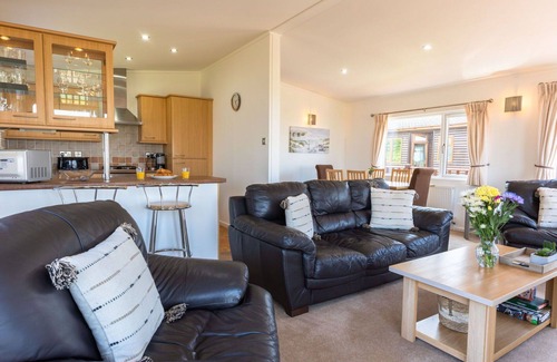 Saint John House | Wonderful villa for 6 guests with WIFI, pool, TV, terrace, pets allowed and parking