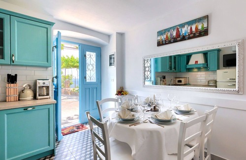Koromacno House | Wonderful villa for 5 people with hot tub, WIFI, A/C, TV, terrace, pets allowed and parking