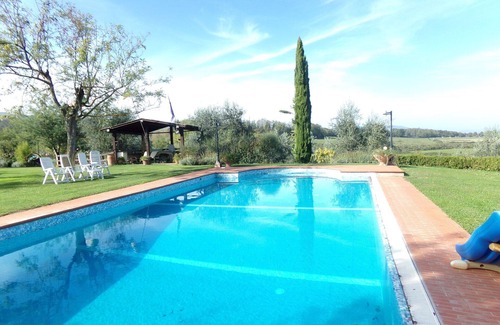 Cavriglia House | Wonderful villa for 6 people with private pool, WIFI, A/C, TV, patio and pets allowed