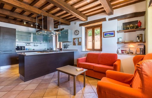 Monte Giberto Villa | Wonderful villa with private pool and Jacuzzi, just 20 minutes from the beach of Porto San Giorgio