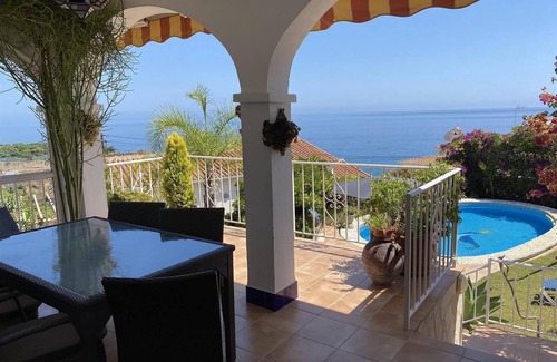 Chimenea Villa | 'Wonderful Villa Princessa' with Sea & Mountain View, Pool and Wi-Fi