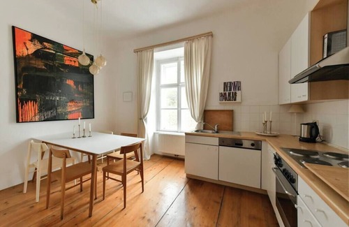 Krems an der Donau Apartment | Wonderful White at Schloss Hollenburg
