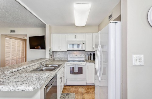 Pensacola Beach Condo | Wonderful Water Views at Santa Rosa Dunes |Large Private Balcony |Updated |Pool |Tennis |Elevator