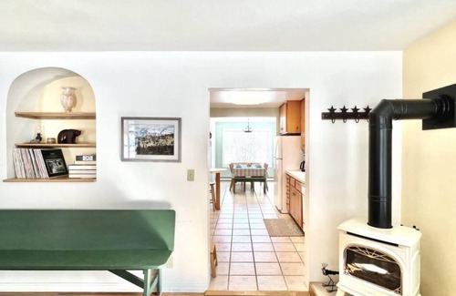 West Glacier Cabin | Wonderful West Glacier Basecamp Property