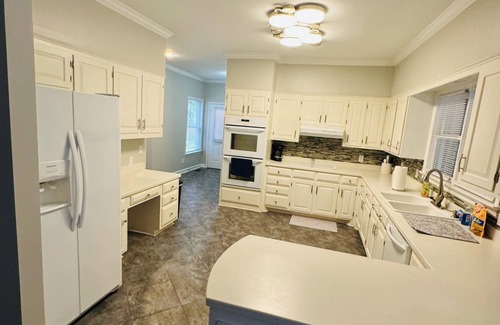 Sanford House | Wonderful West Side Sanford Home