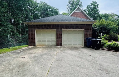 Sanford House | Wonderful West Side Sanford Home