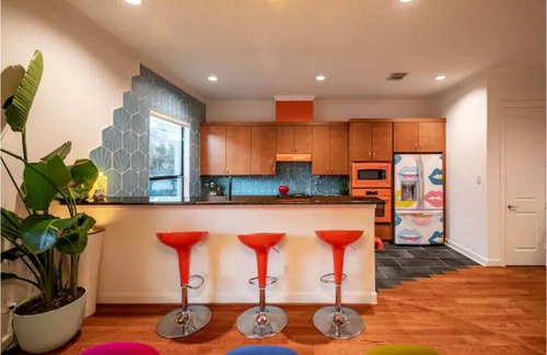 East Downtown Houston House | Wonderhaus Houston - The Pop Modern Experience