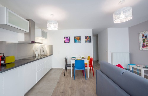 Chessy Apartment | Wonderland by Plaza proche Disneyland