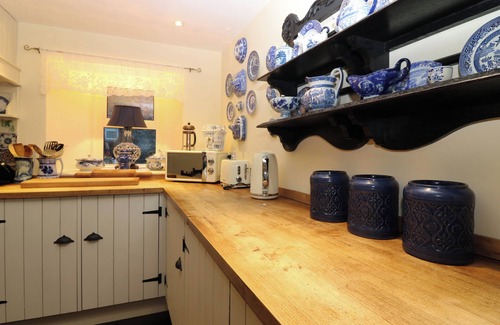 Newburgh Cottage | Wonderland Cottage