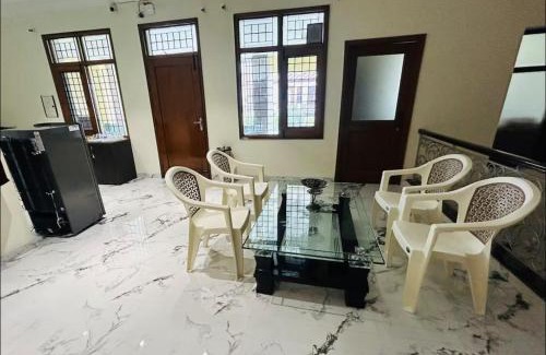 Ranjit Avenue House | Wonderstays