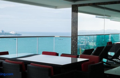 North Pattaya Apartment | Wong Amat Tower By Peter