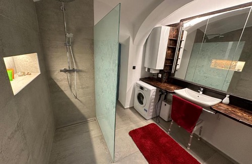 Kottmannsdorf Apartment | Wood Apartment