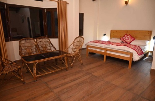 Majkhali Hotel | Wood Castle Luxury Home Stay