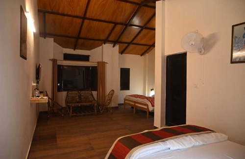 Majkhali Hotel | Wood Castle Luxury Home Stay
