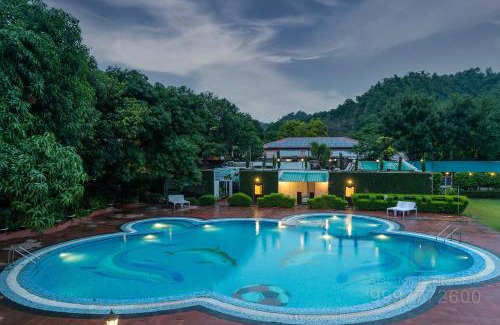 Dhikuli Resort | Wood castle Spa & Resort