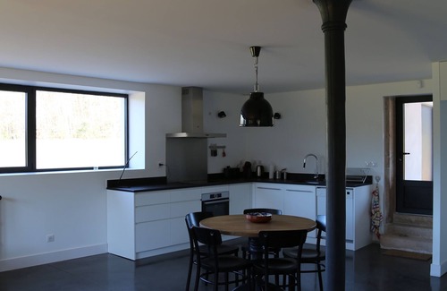 Romenay House | WOOD FARM IN FRONT of 50 hectare estate