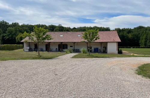 Romenay House | WOOD FARM IN FRONT of 50 hectare estate