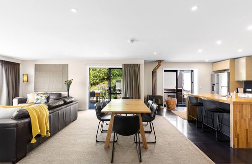 Queenstown House | Wood Haven