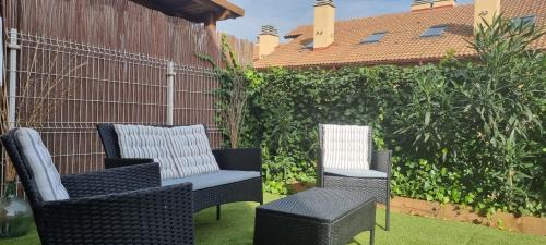 Sojuela Apartment | Wood, Wine & Golf