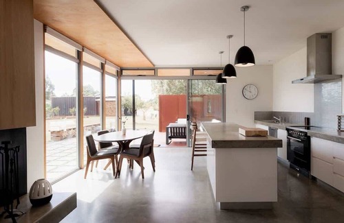 Woodbridge House | Woodbridge Hill Country Escape