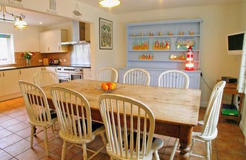 Bridport House | Woodbrook Cottage