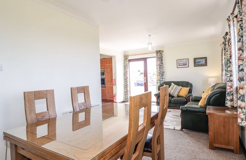 Hallin Cottage | Woodburn Cottage