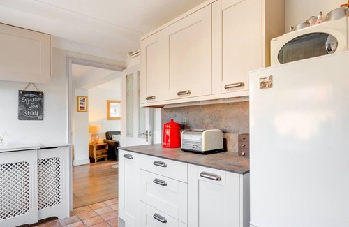 Docking House | Woodcocks - Three Bedroom House, Sleeps 5
