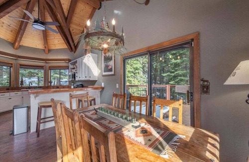 Kingswood Estates House | Woodcrest Cabin in Tahoe Vista