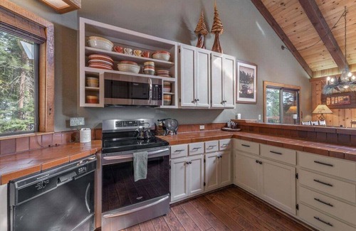 Kingswood Estates House | Woodcrest Cabin in Tahoe Vista