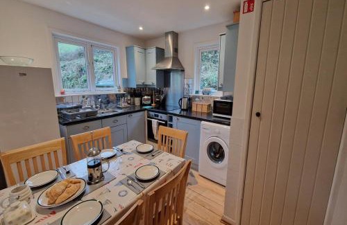 Burgh Island Ski Chalet | Woodcutters Lodge set in a secluded valley near Bantham