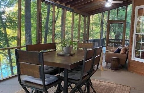 Rock Island Cabin | Wooded Cabin on Rocky River