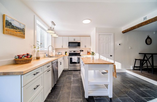 West Saugerties Other | Wooded Catskills Farmhouse near Woodstock. Hot Tub, Fire Pit, OutdoorMovies&more
