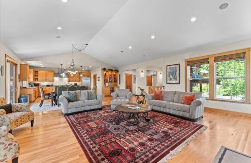 Kingswood Estates House | Wooded Escape in Tahoe Vista Private Hot Tub