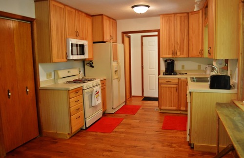 Gnaw Bone House | Wooded Get Away Where Memories Are Made That Comfortably Sleeps 8