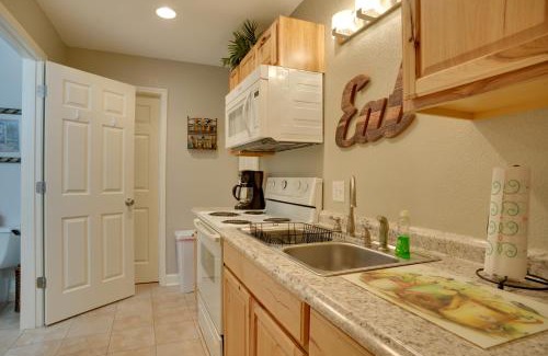 Gilbertsville Apartment | Wooded Gilbertsville Hideaway on Kentucky Lake!